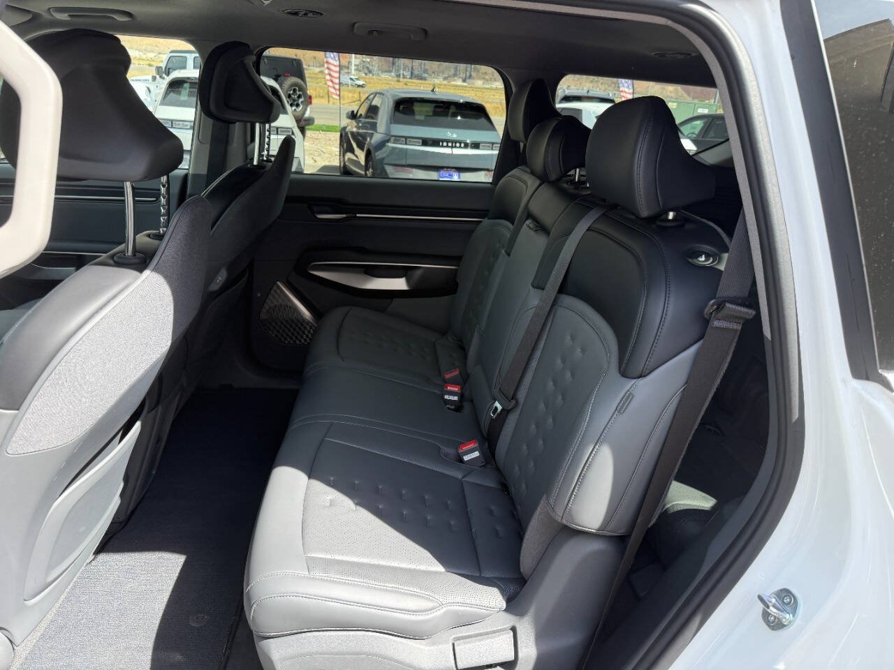 Used 2024 Kia EV9 Wind AWD/4WD image 4