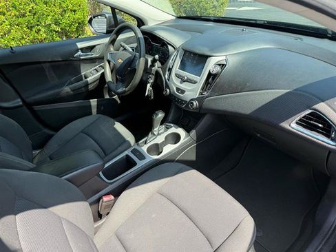 Used 2016 Chevrolet Cruze LS FWD image 19