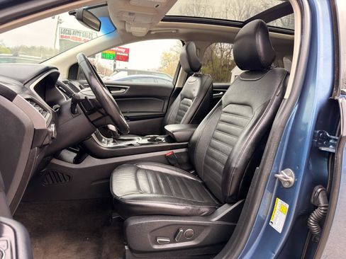 Used 2018 Ford Edge SEL w/ Equipment Group 201A image 9