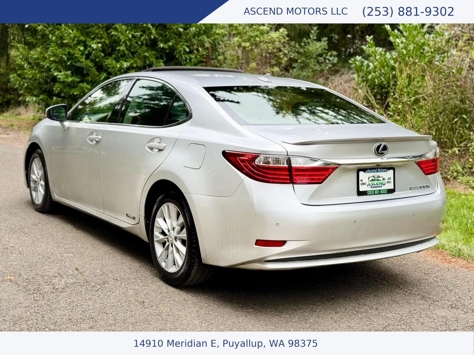Used 2013 Lexus ES 300h w/ Luxury Pkg FWD image 3
