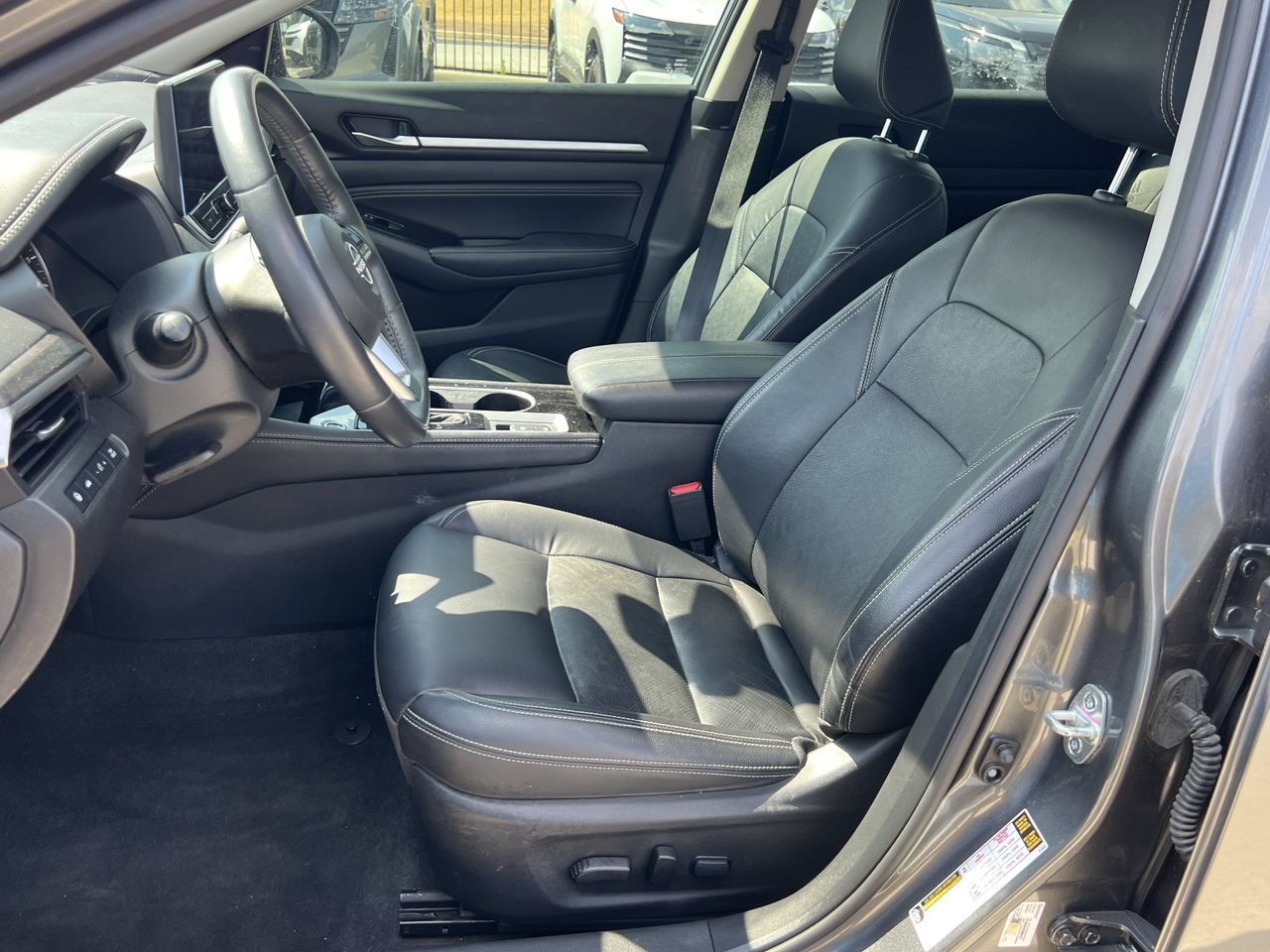 Used 2023 Nissan Altima 2.5 SL FWD image 6
