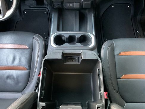 Used 2021 GMC Sierra 1500 AT4 w/ AT4 Premium Package image 11