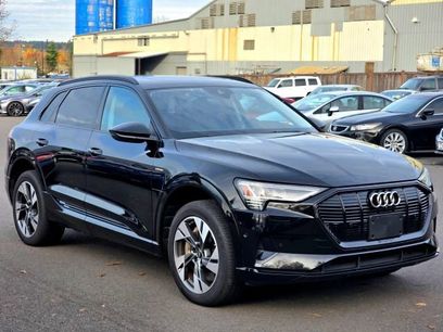 Used 2022 Audi e-tron Premium w/ Convenience Plus Package