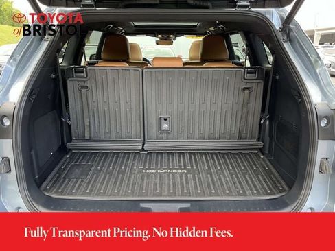 Used 2021 Toyota Highlander Platinum AWD/4WD image 21