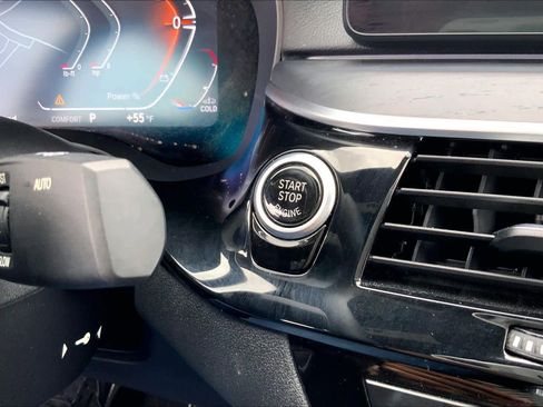 Used 2022 BMW 540i w/ M Sport Package image 34