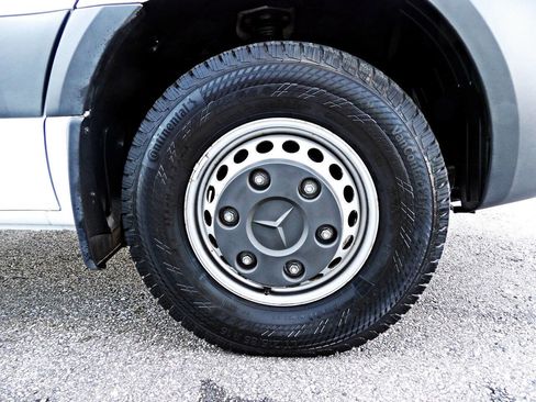 Used 2019 Mercedes-Benz Sprinter 170 image 18