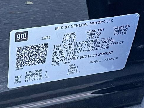 Used 2024 Buick Enclave Premium AWD/4WD image 32