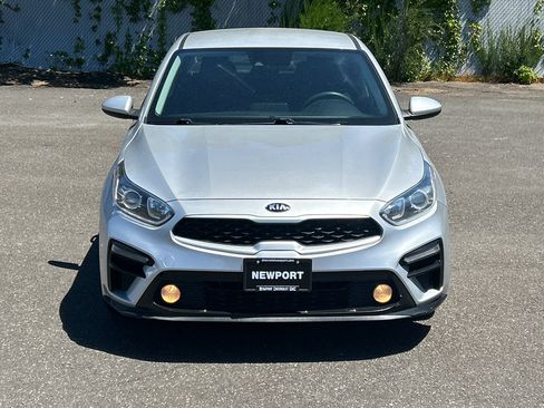 Used 2019 Kia Forte LXS FWD image 2
