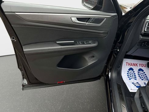 New 2026 Volkswagen Atlas Cross Sport SE image 18