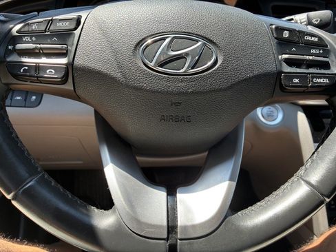 Used 2019 Hyundai Elantra Value Edition FWD image 9