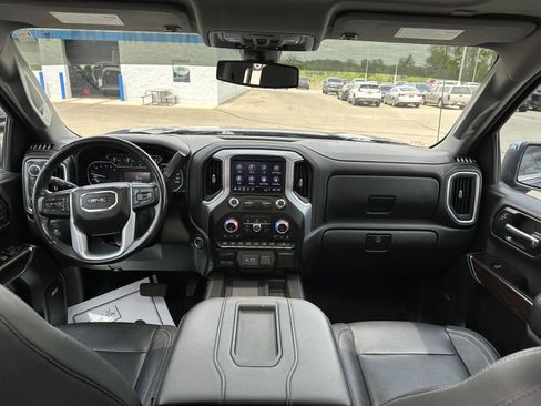 Used 2019 GMC Sierra 1500 SLT w/ SLT Premium Plus Package AWD/4WD image 15