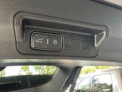 Used 2023 Ford Explorer XLT w/ Equipment Group 202A RWD image 30