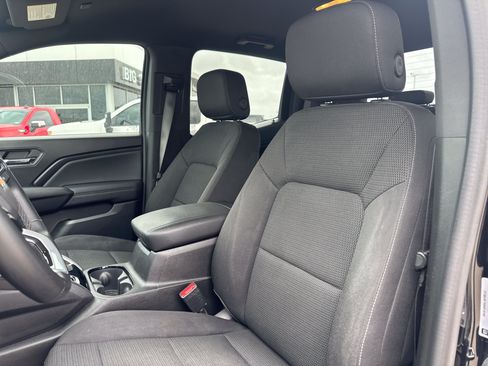 Used 2023 Chevrolet Colorado LT w/ LT Convenience Package RWD image 10