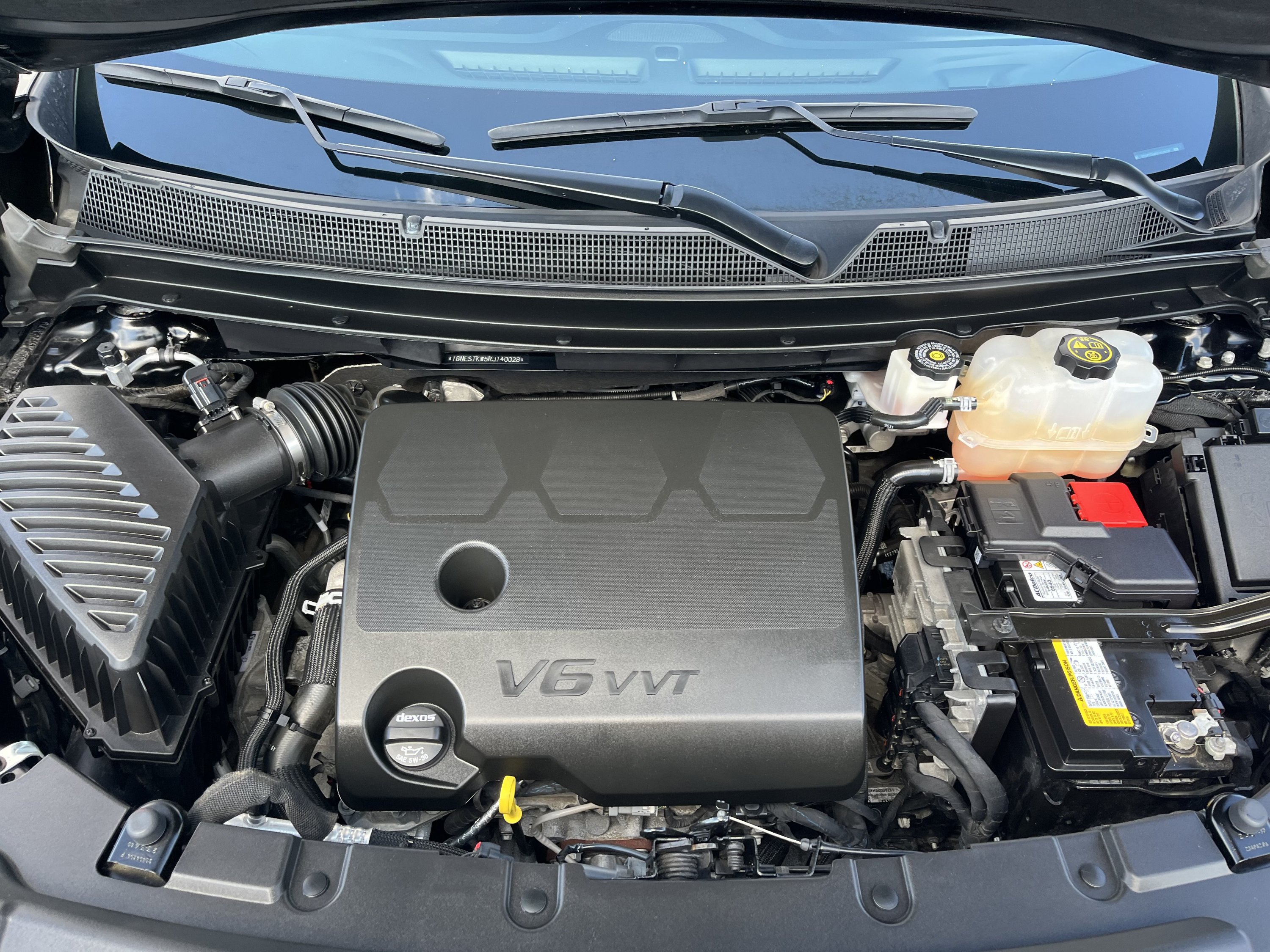 Used 2024 Chevrolet Traverse LS w/ Safety Package FWD image 10