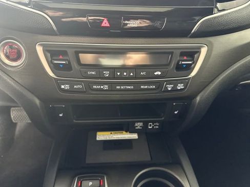 Used 2022 Honda Pilot TrailSport image 24