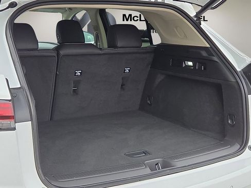 Used 2023 Buick Envision Preferred image 8