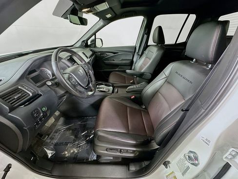 Used 2023 Honda Ridgeline Black Edition image 15