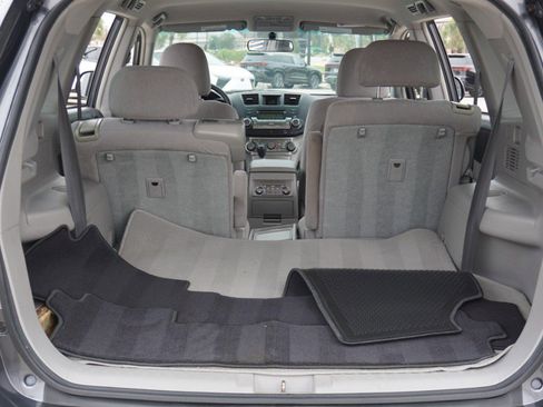 Used 2011 Toyota Highlander 2WD image 30