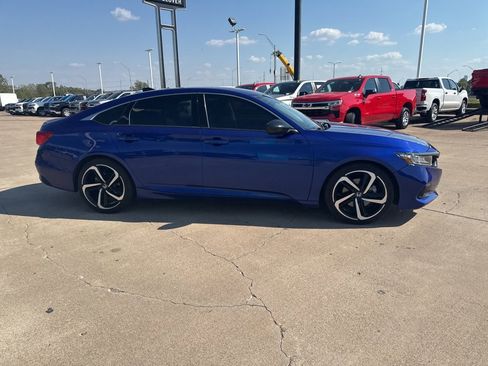 Used 2022 Honda Accord Sport Special Edition image 4