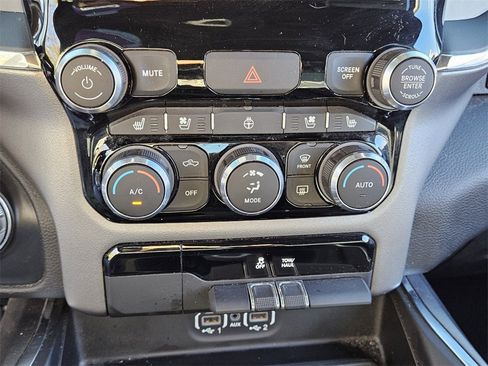 Used 2024 RAM 1500 Laramie image 17