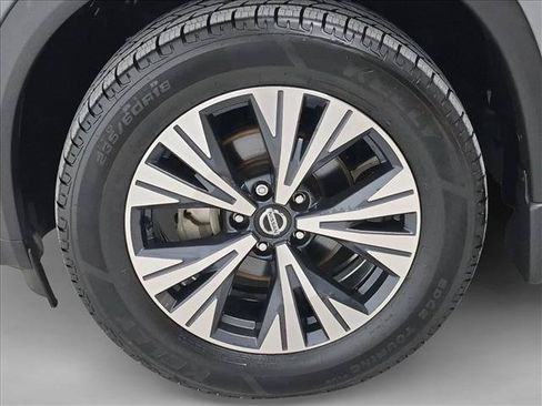 Used 2021 Nissan Rogue SV w/ Premium Package FWD image 24