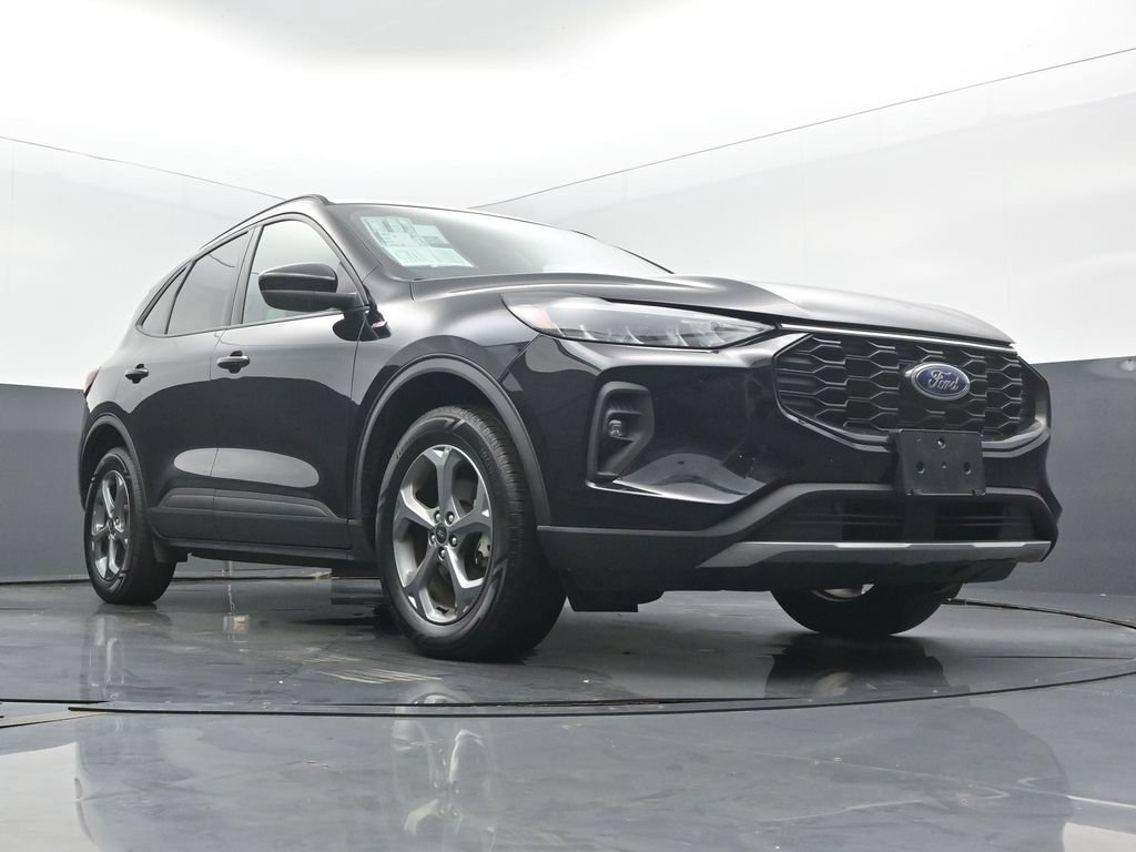 Used 2025 Ford Escape ST-Line Select AWD/4WD image 56