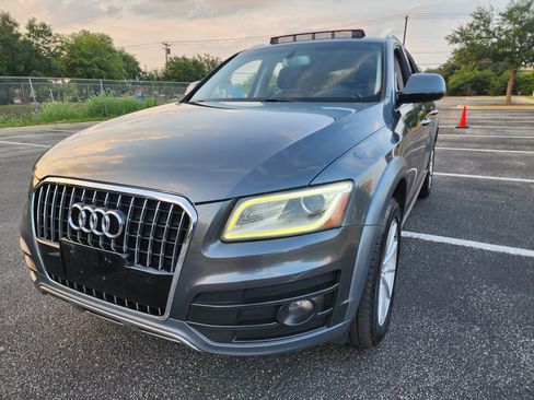 Used 2017 Audi Q5 2.0T Premium Plus w/ Technology Package AWD/4WD image 3