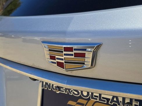 Used 2017 Cadillac XT5 Luxury w/ Driver Awareness Package AWD/4WD image 28