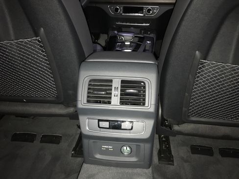 Used 2023 Audi Q5 2.0T Premium Plus w/ Premium Plus Package image 15