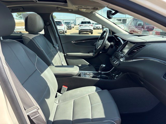 Used 2014 Chevrolet Impala LTZ FWD image 40