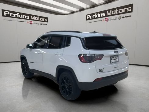 New 2026 Jeep Compass Latitude AWD/4WD image 3