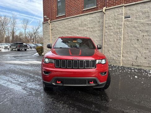 Used 2019 Jeep Grand Cherokee Trailhawk image 4
