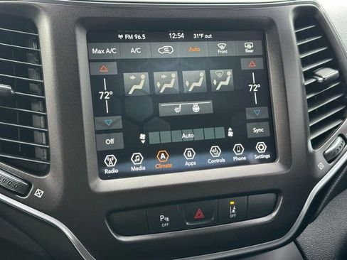 Used 2022 Jeep Cherokee Trailhawk w/ Comfort/Convenience Group image 19