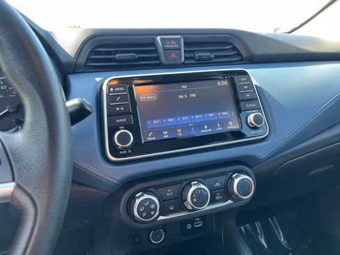 Used 2025 Nissan Versa SV FWD image 20