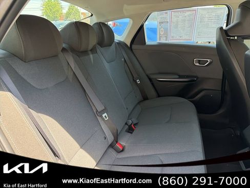 Used 2025 Kia K4 FWD image 13