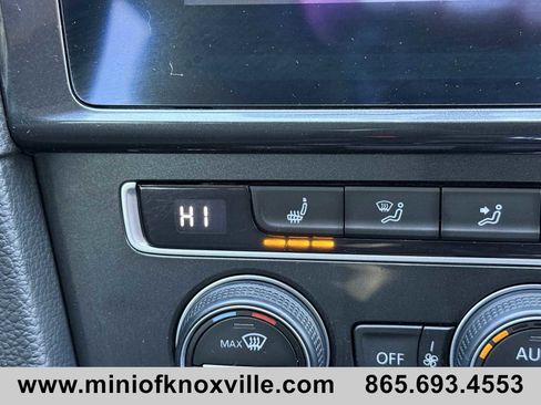 Used 2019 Volkswagen e-Golf SE image 22