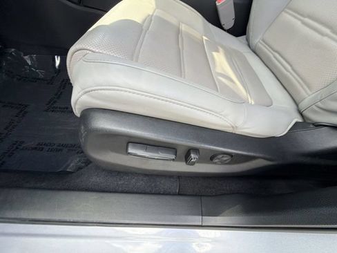 Used 2022 Honda CR-V EX-L image 12