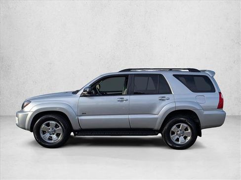 Used 2008 Toyota 4Runner SR5 image 8