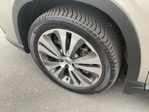 Used 2019 Subaru Ascent Limited AWD/4WD image 10