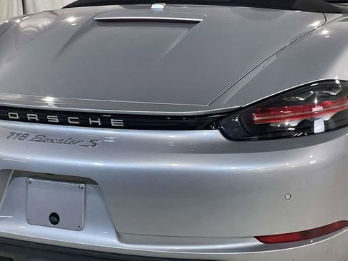 Used 2017 Porsche 718 Boxster S RWD image 9
