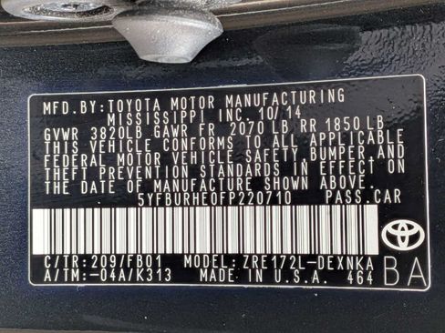 Used 2015 Toyota Corolla LE FWD image 30