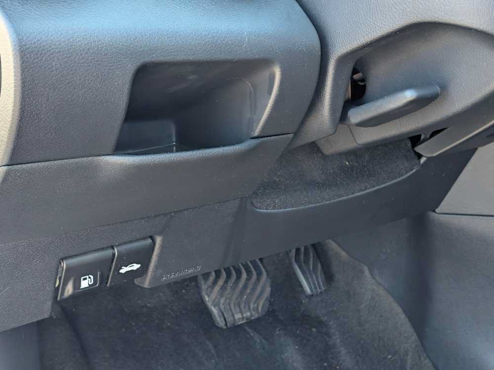 Used 2023 Nissan Kicks SV FWD image 13