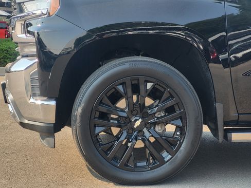 Used 2020 Chevrolet Silverado 1500 LTZ w/ LTZ Plus Package AWD/4WD image 6