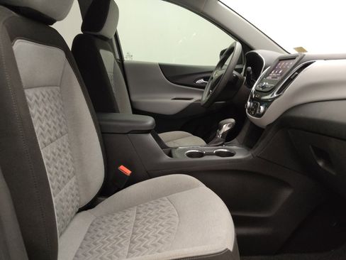 Used 2024 Chevrolet Equinox LS FWD image 21