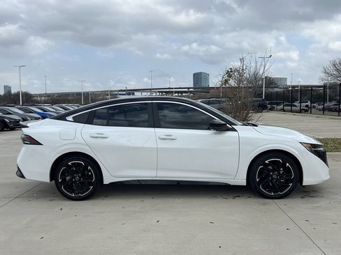 New 2026 Nissan Sentra SR w/ SR Premium Package FWD image 3