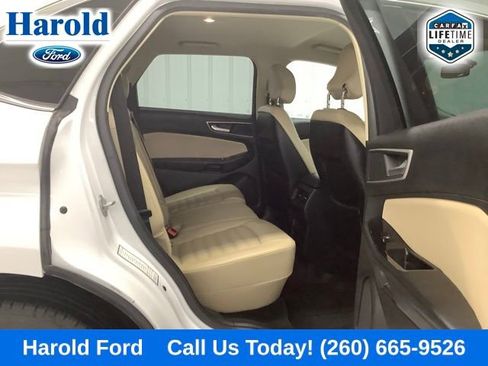 Used 2017 Ford Edge SEL w/ Equipment Group 201A AWD/4WD image 10