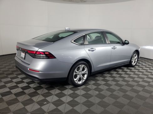 Certified 2023 Honda Accord LX image 4