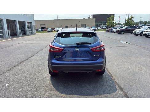 Used 2022 Nissan Rogue Sport SV w/ Technology Package AWD/4WD image 6