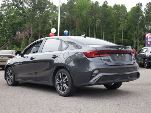 Used 2024 Kia Forte LXS FWD image 3