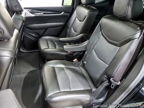 Certified 2023 Cadillac XT6 Premium Luxury AWD/4WD image 12